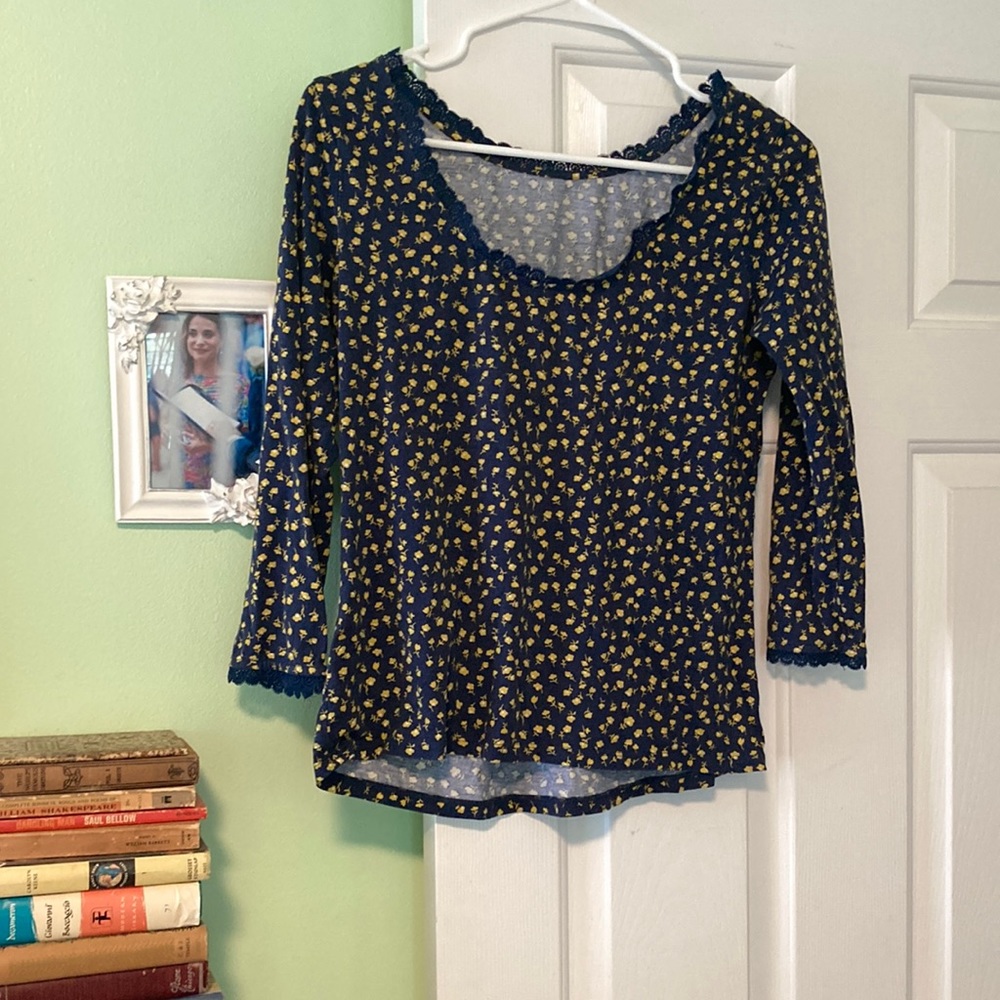 Boden floral top navy with yellow floral lace trim size 8